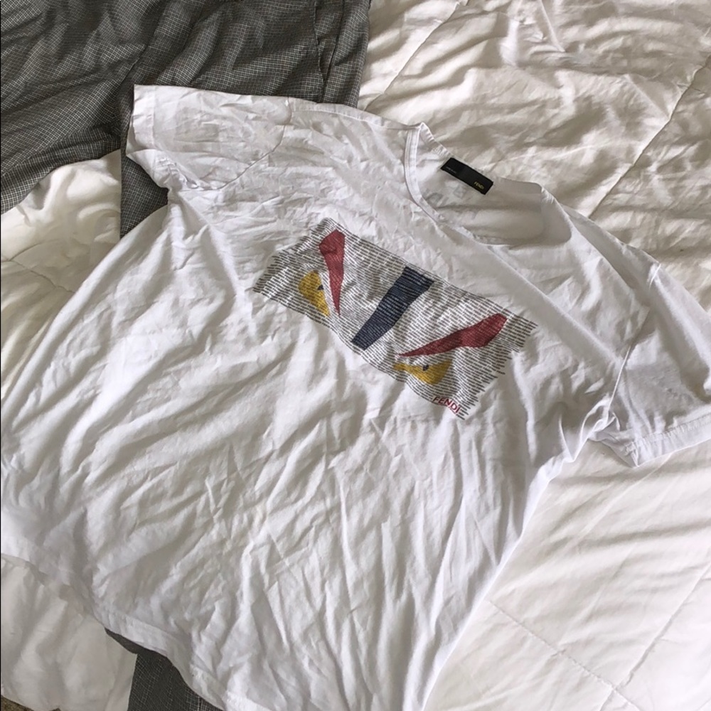 Men’s fendi t shirt